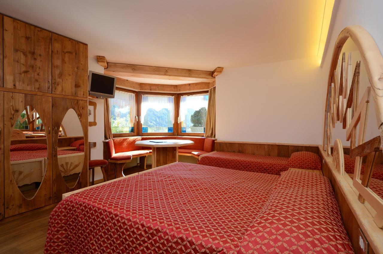 Hotel La Soldanella Моэна Экстерьер фото