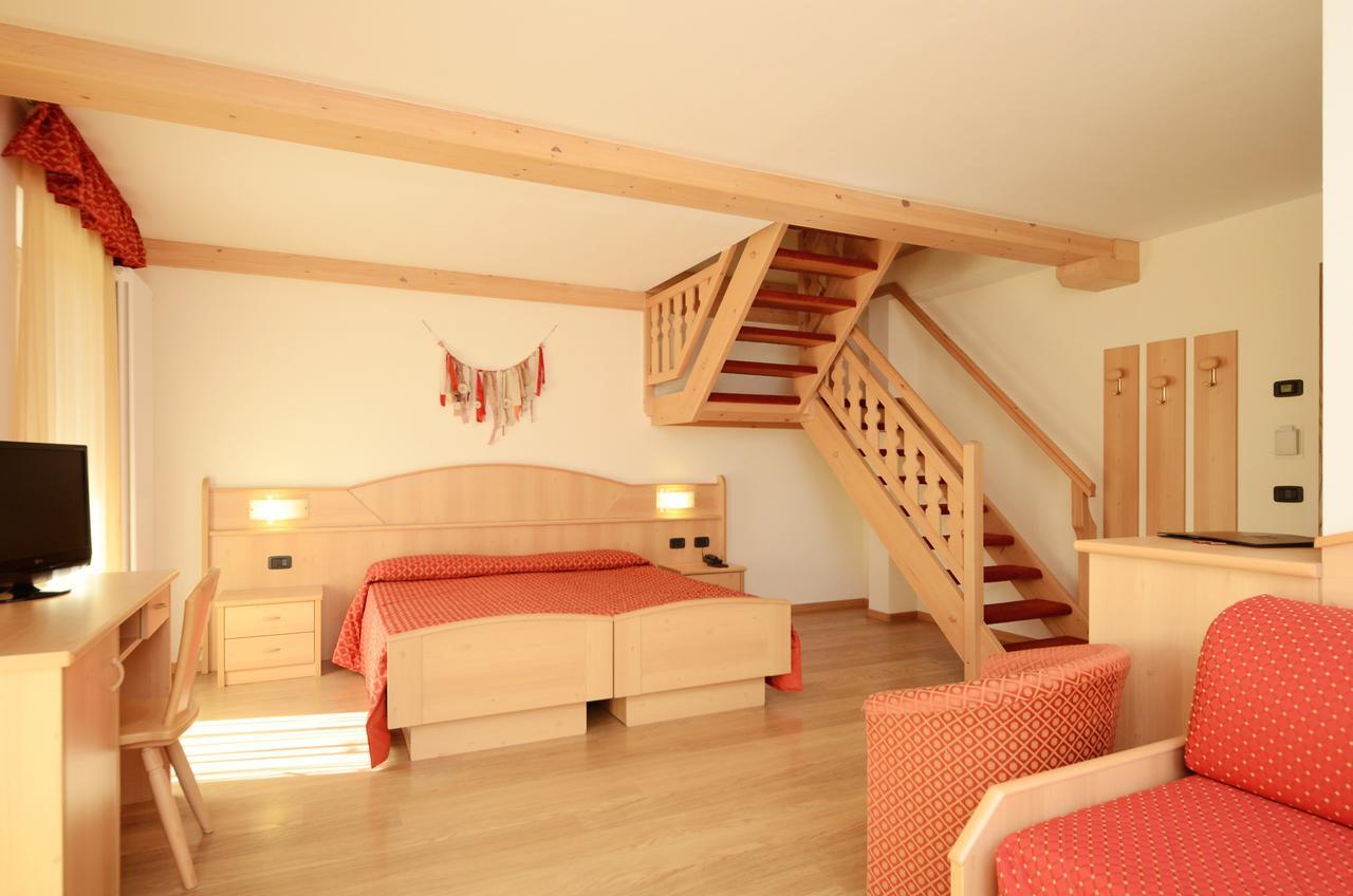 Hotel La Soldanella Моэна Экстерьер фото