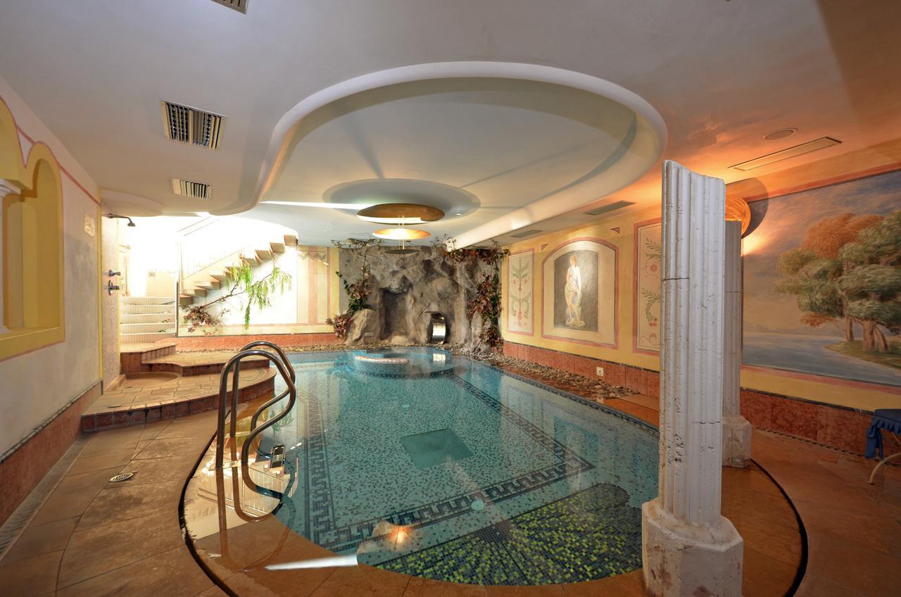 Hotel La Soldanella Моэна Экстерьер фото